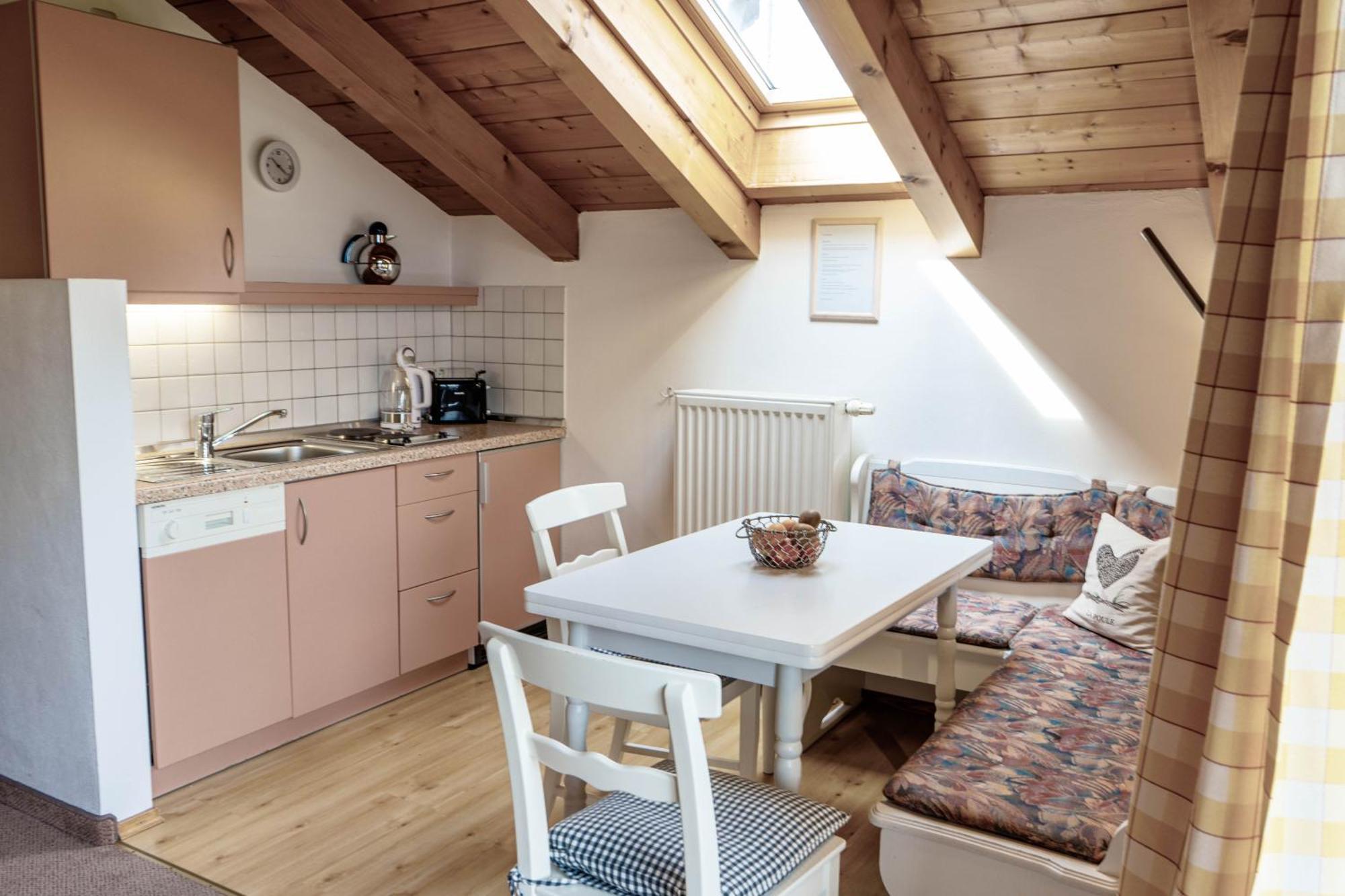 Gaestehaus Quirin Garmisch-Partenkirchen Exteriör bild