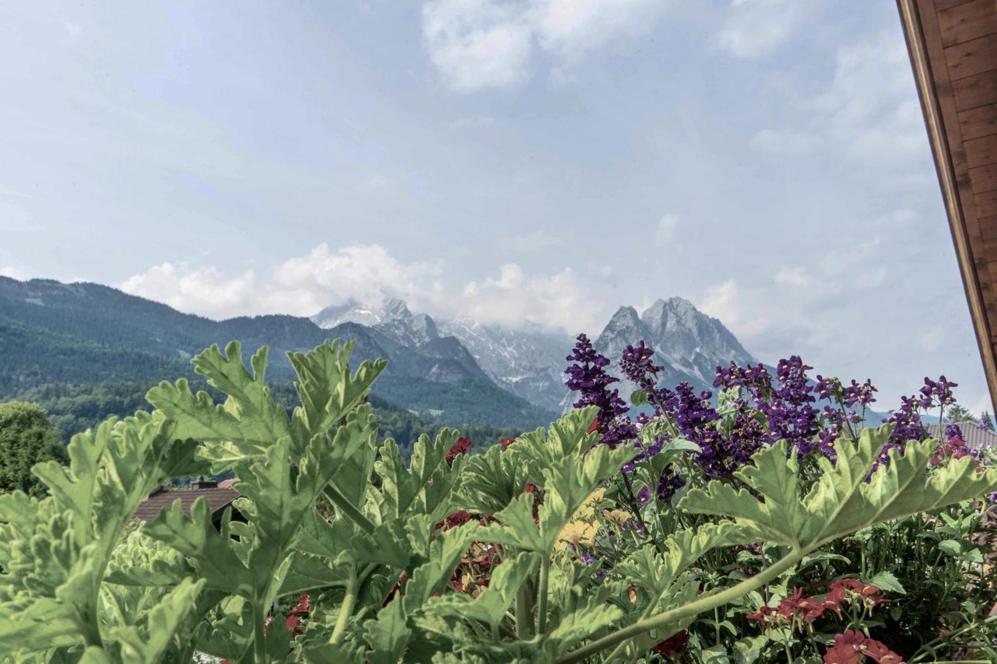 Gaestehaus Quirin Garmisch-Partenkirchen Exteriör bild