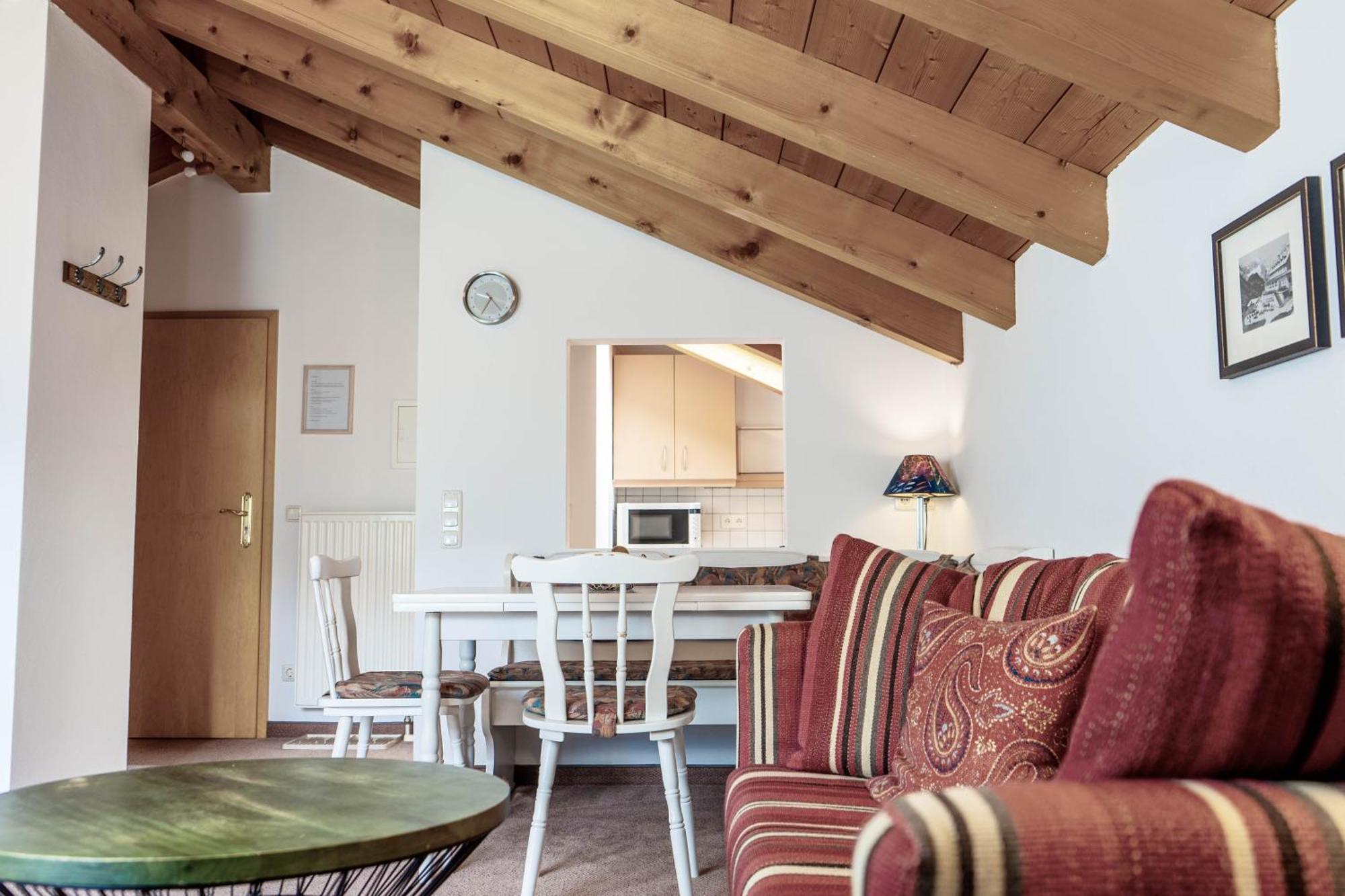 Gaestehaus Quirin Garmisch-Partenkirchen Exteriör bild