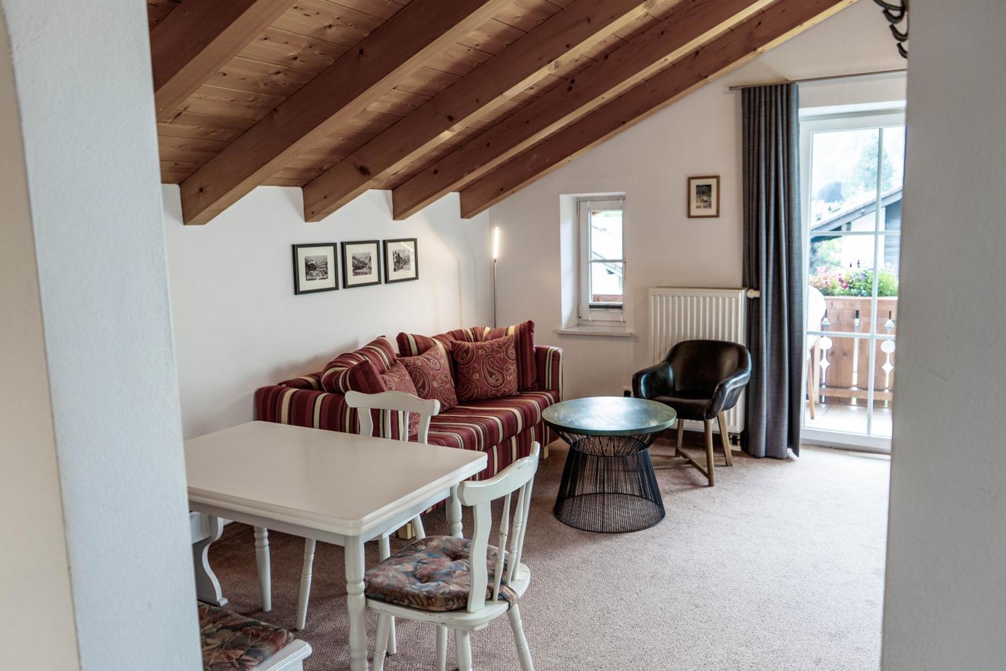 Gaestehaus Quirin Garmisch-Partenkirchen Exteriör bild