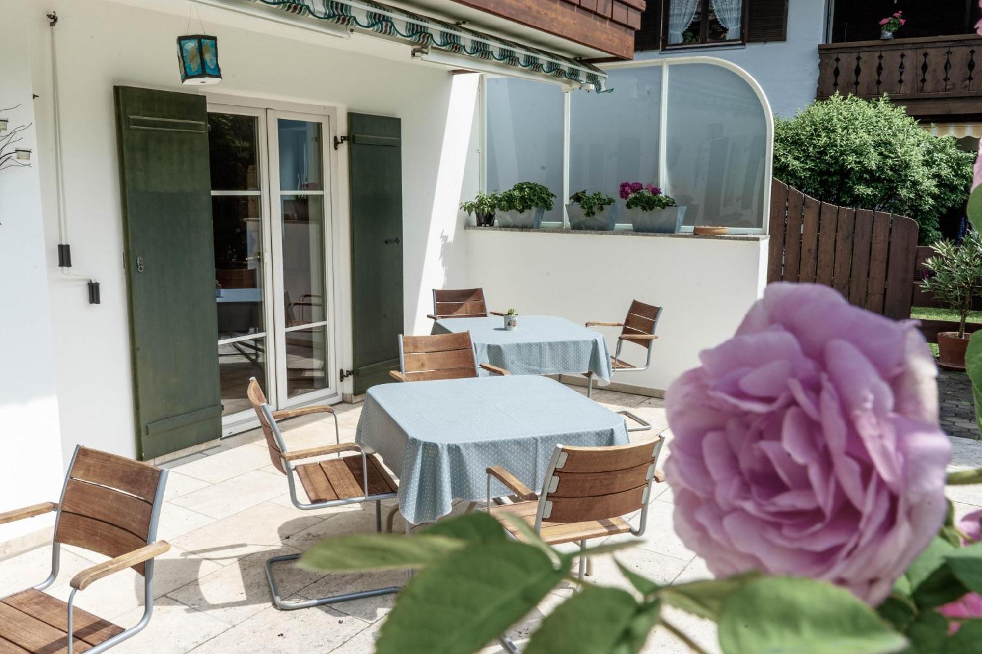 Gaestehaus Quirin Garmisch-Partenkirchen Exteriör bild
