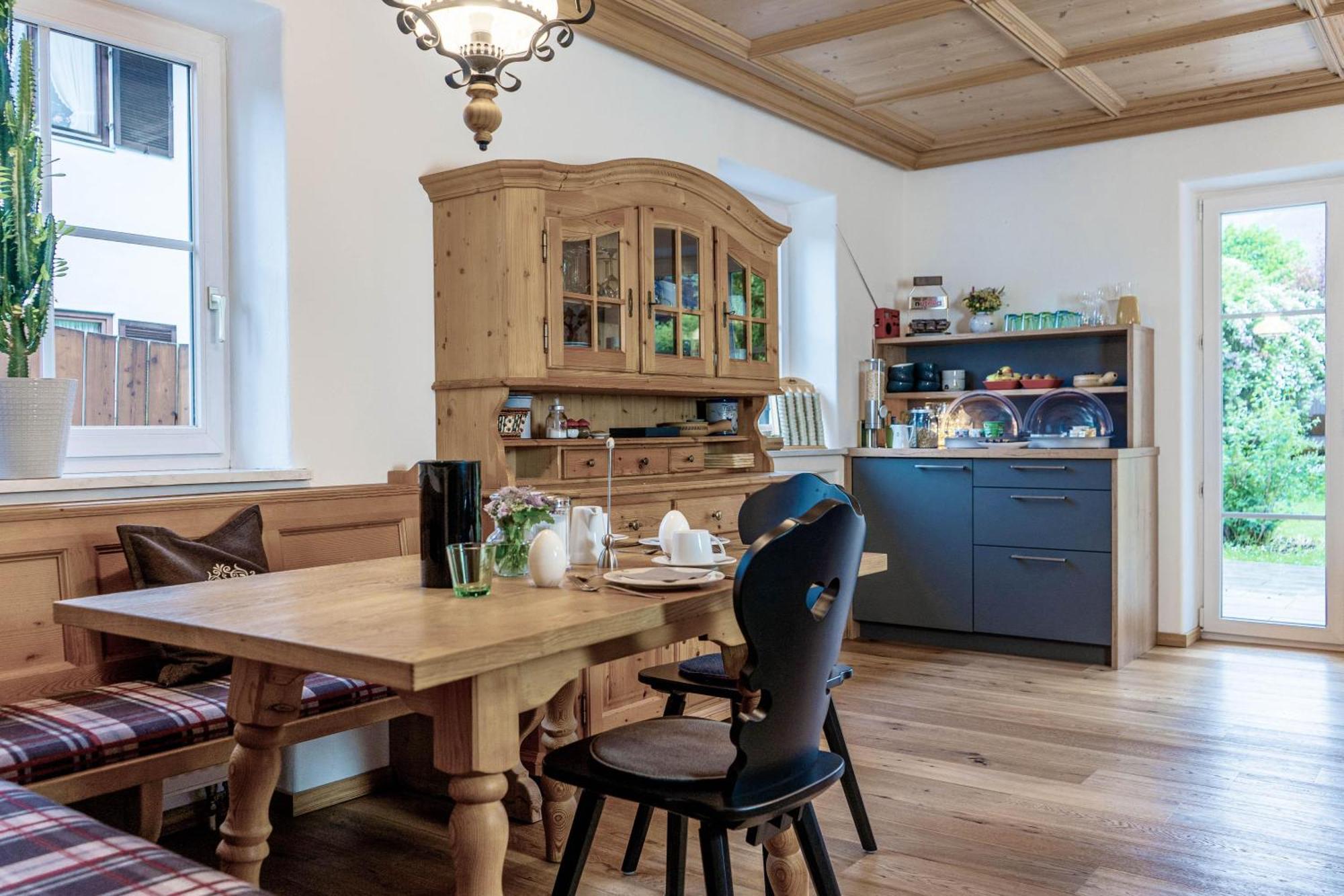 Gaestehaus Quirin Garmisch-Partenkirchen Exteriör bild