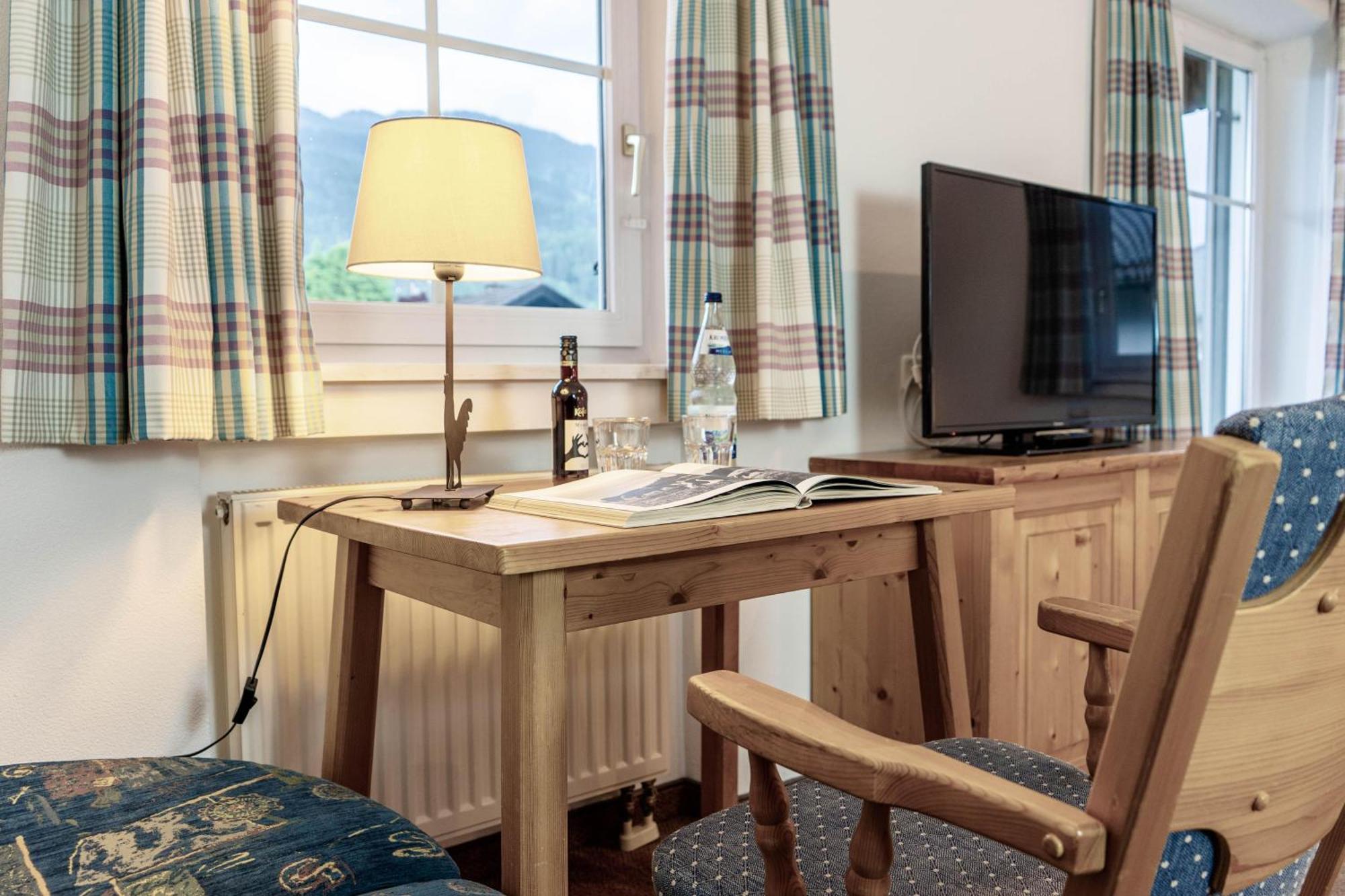 Gaestehaus Quirin Garmisch-Partenkirchen Exteriör bild